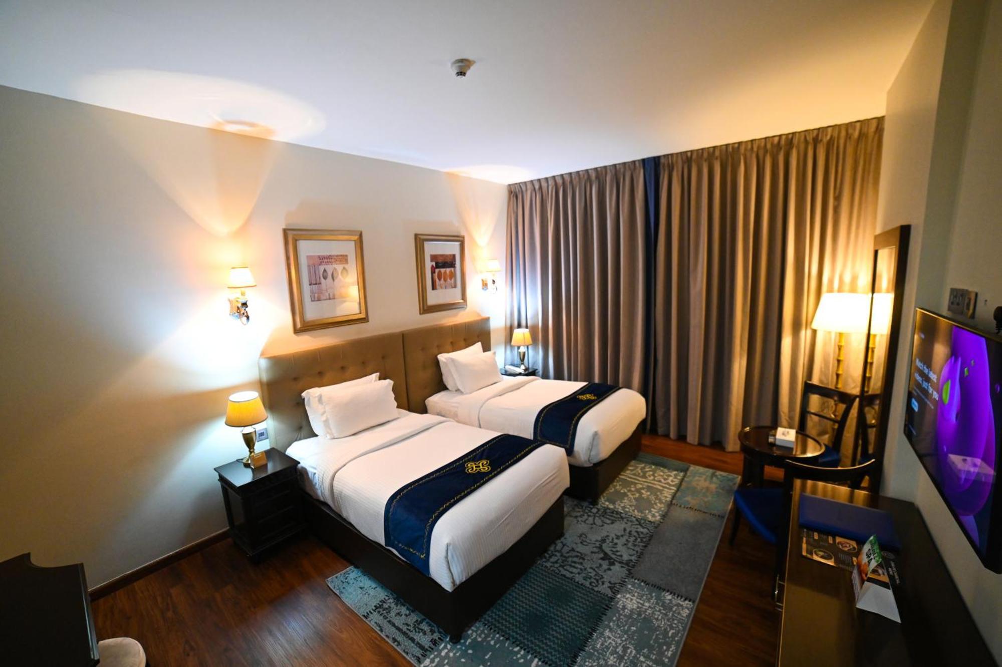 Seven Seas Hotel Дубай Екстер'єр фото