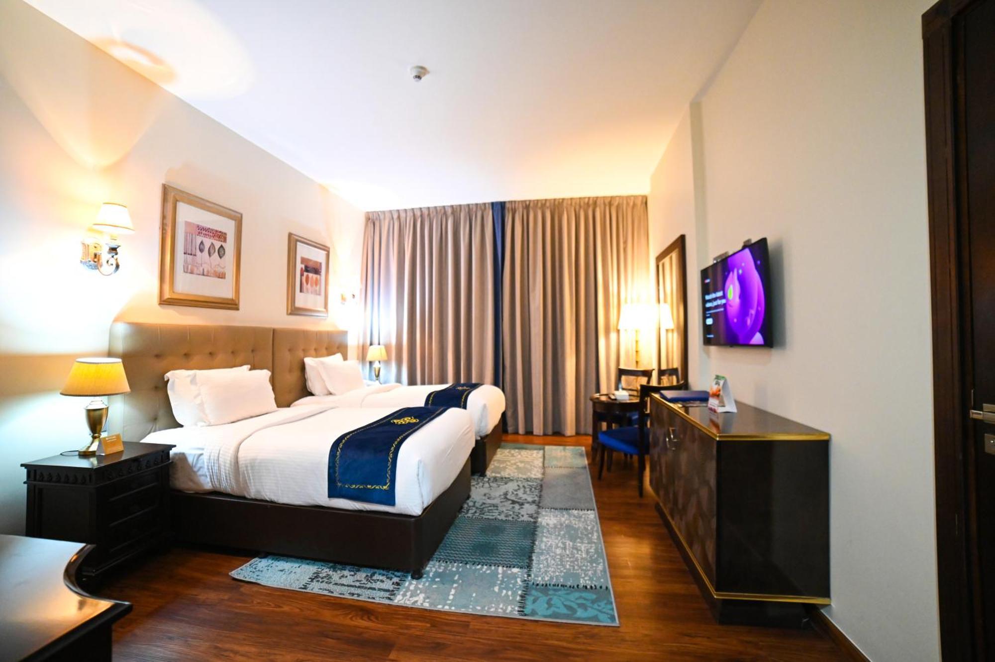 Seven Seas Hotel Дубай Екстер'єр фото